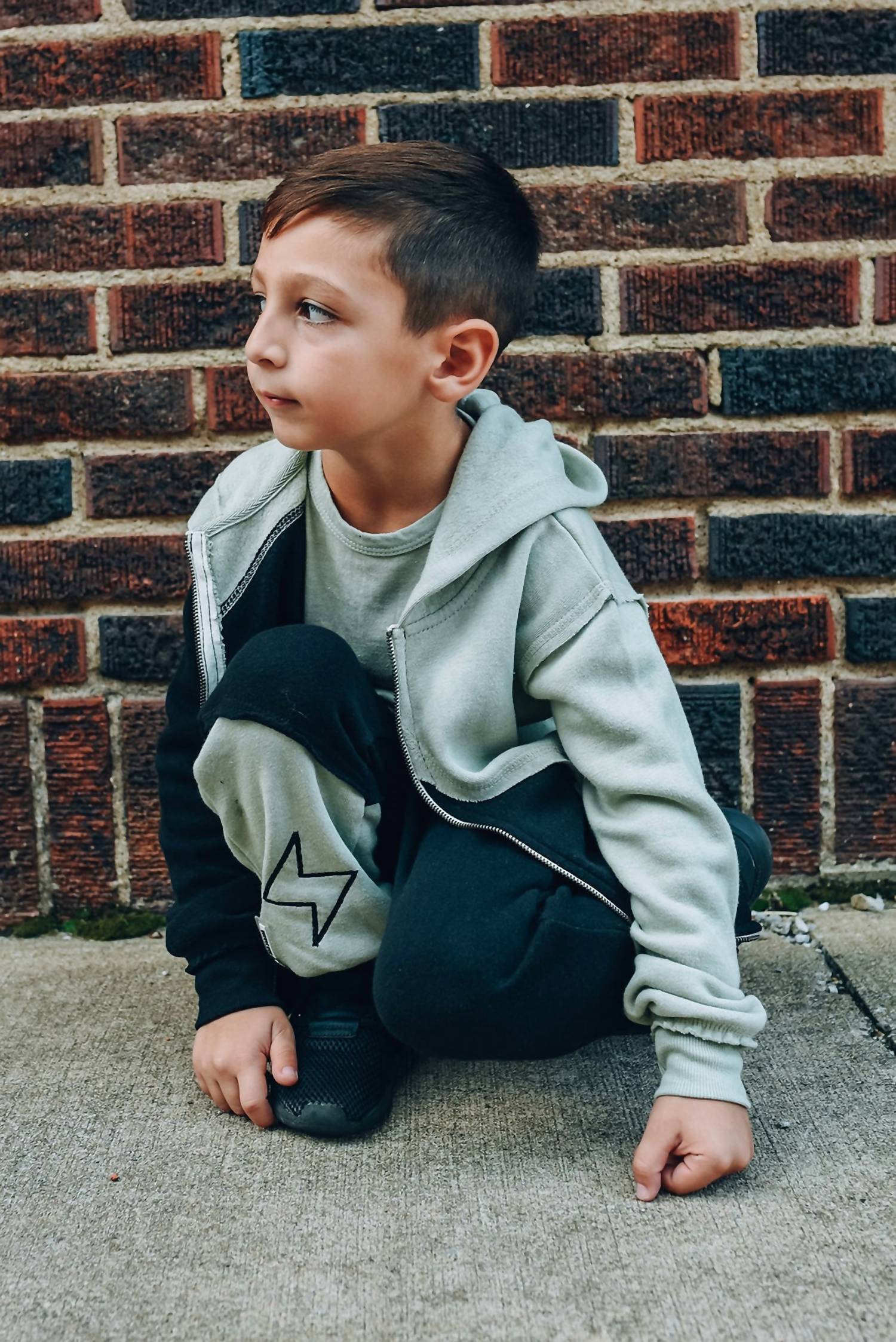 Vintage Havana - Long Sleeve Lightning Bolt Dip Tee