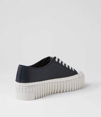 Django & Juliette - Women's Baselo Platform Sneaker