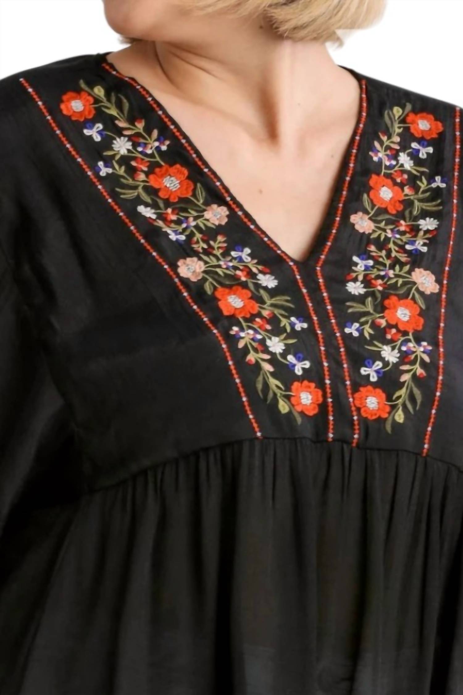 Umgee - Floral Embroidered Top - PLUS