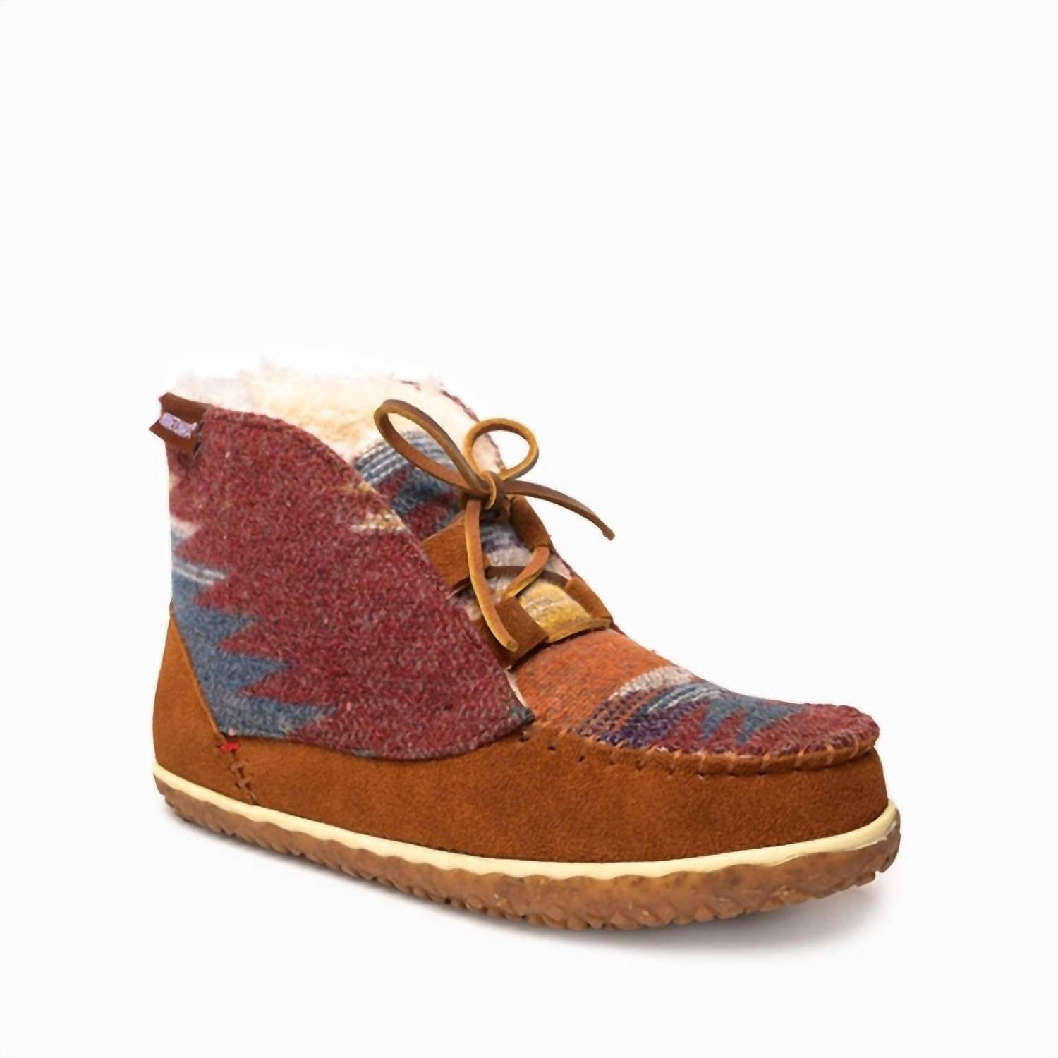 Minnetonka - Women's Torrey Laceup Booties
