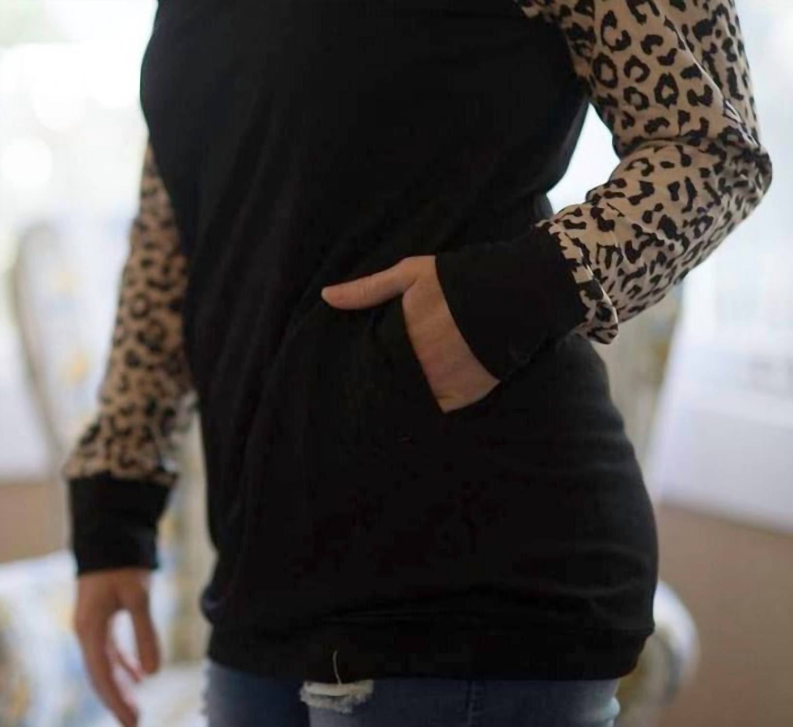 Shirley Stone - Leopard Raglan Pocket Top