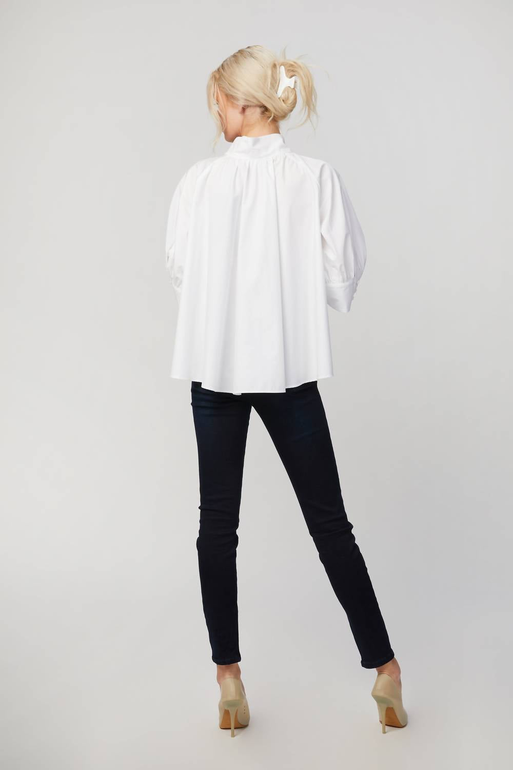 HIGH RISE SKINNY ANKLE ZIP JEANS