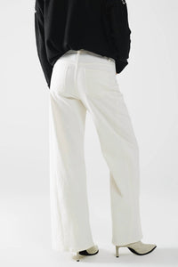 Q2 - Extra Wide Leg Trousers
