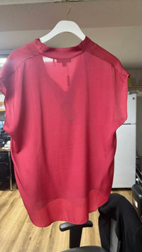 Repeat Cashmere - Women's Sleeveless V-neck Top