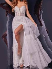 Jovani - Sweetheart Neckline Gown With Layered Tulle Skirt