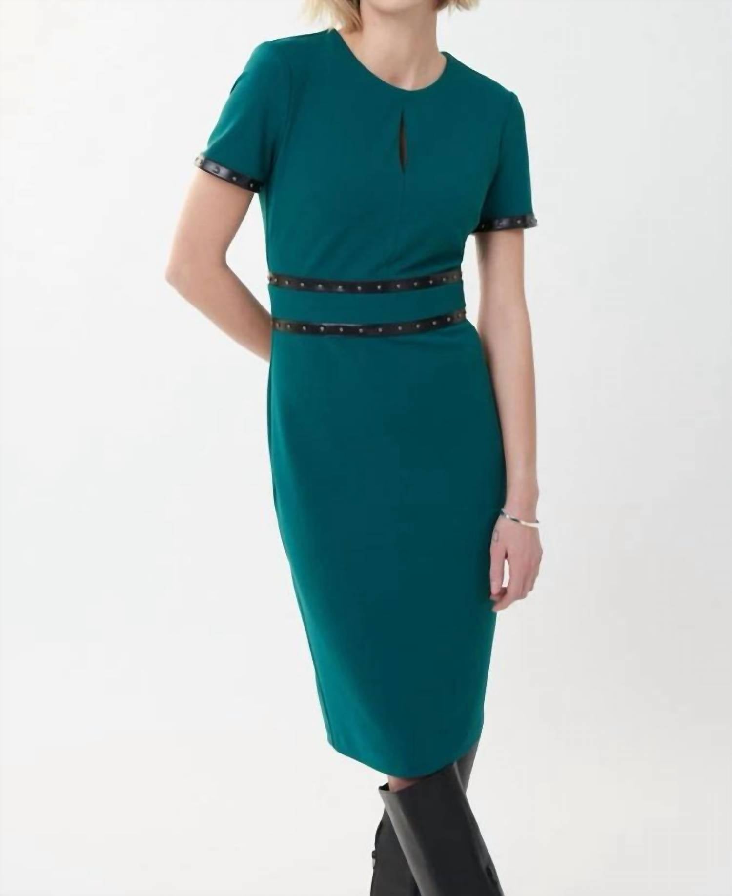 Joseph Ribkoff - Crepe Sheath Style