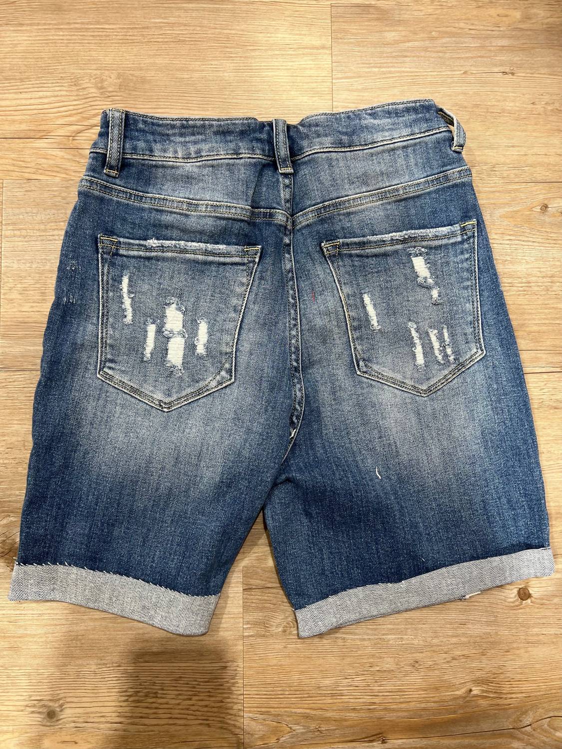 Risen - Women's Boyfriend Distressed Short