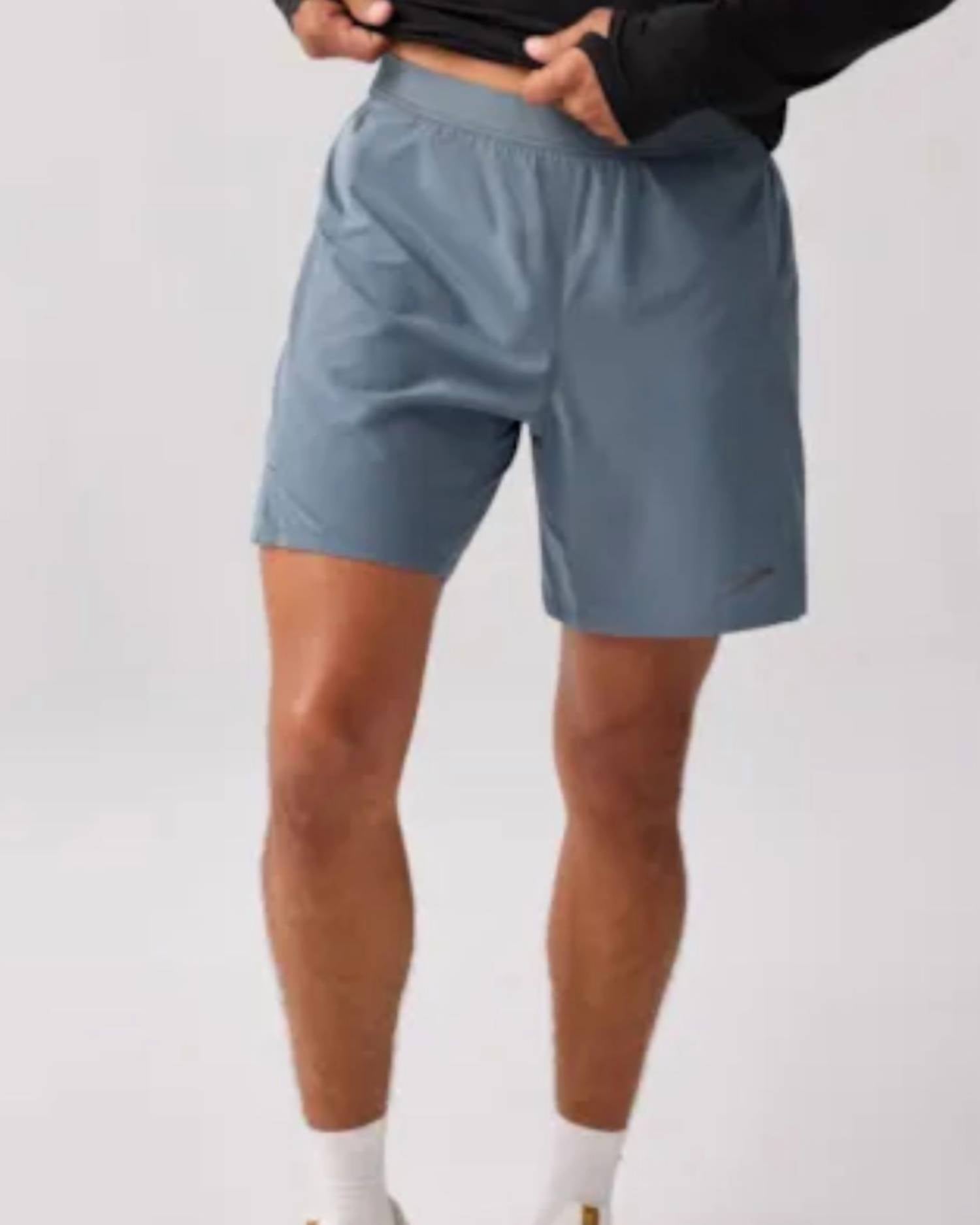BROOKS Journey 7" Athletic Short in storm - men's shorts - detail view