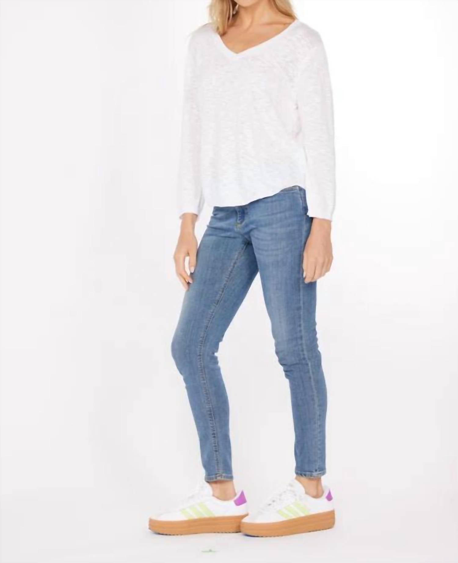Mododoc - Lightweight V-neck Sweater
