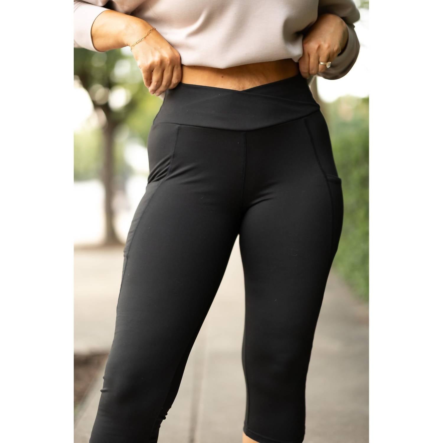 Julia Rose - Women's The Lillian Sculpting Crossover Capri