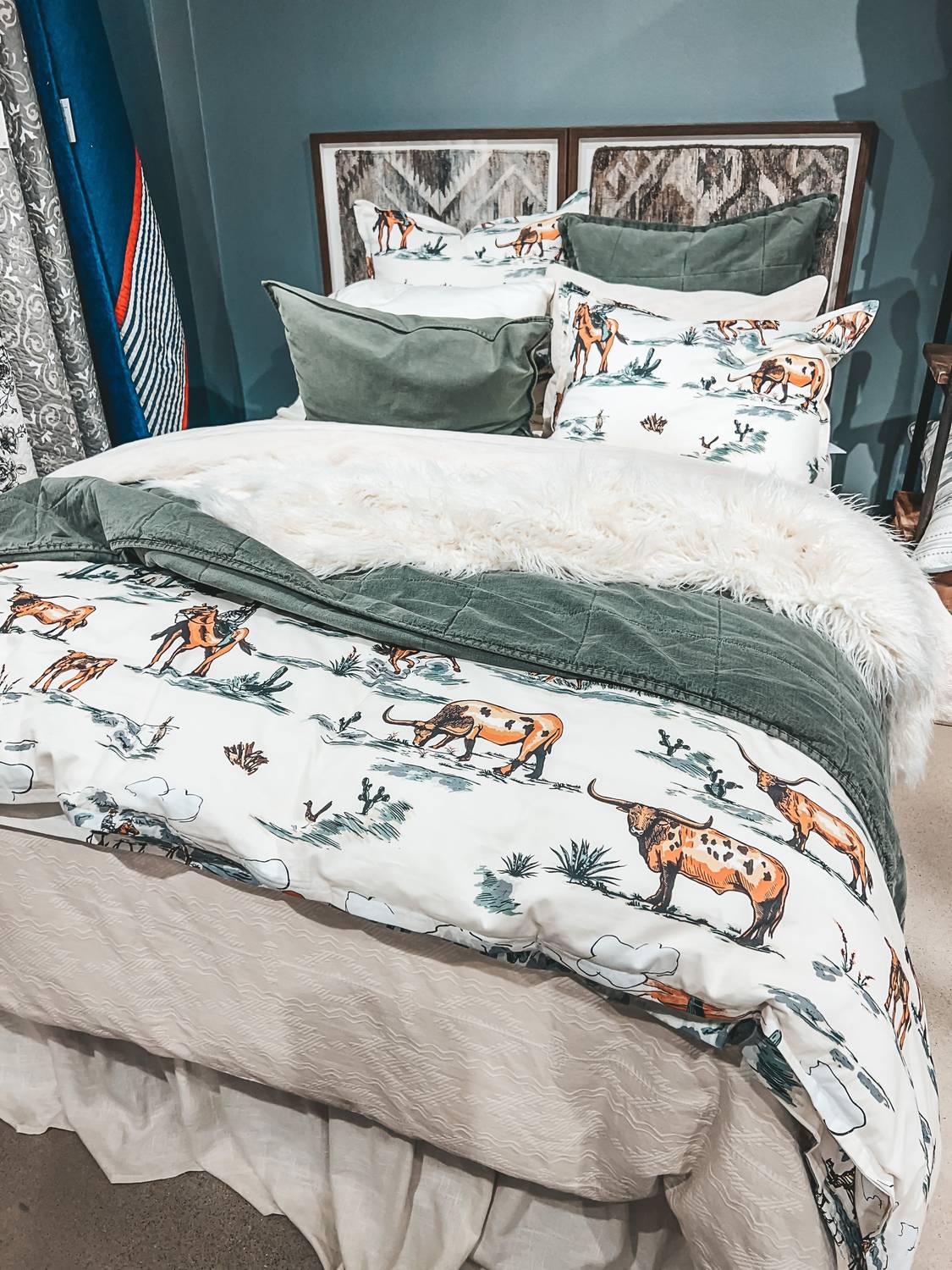 Hiend Accents - Ranch Life Reversible Color Comforter Set