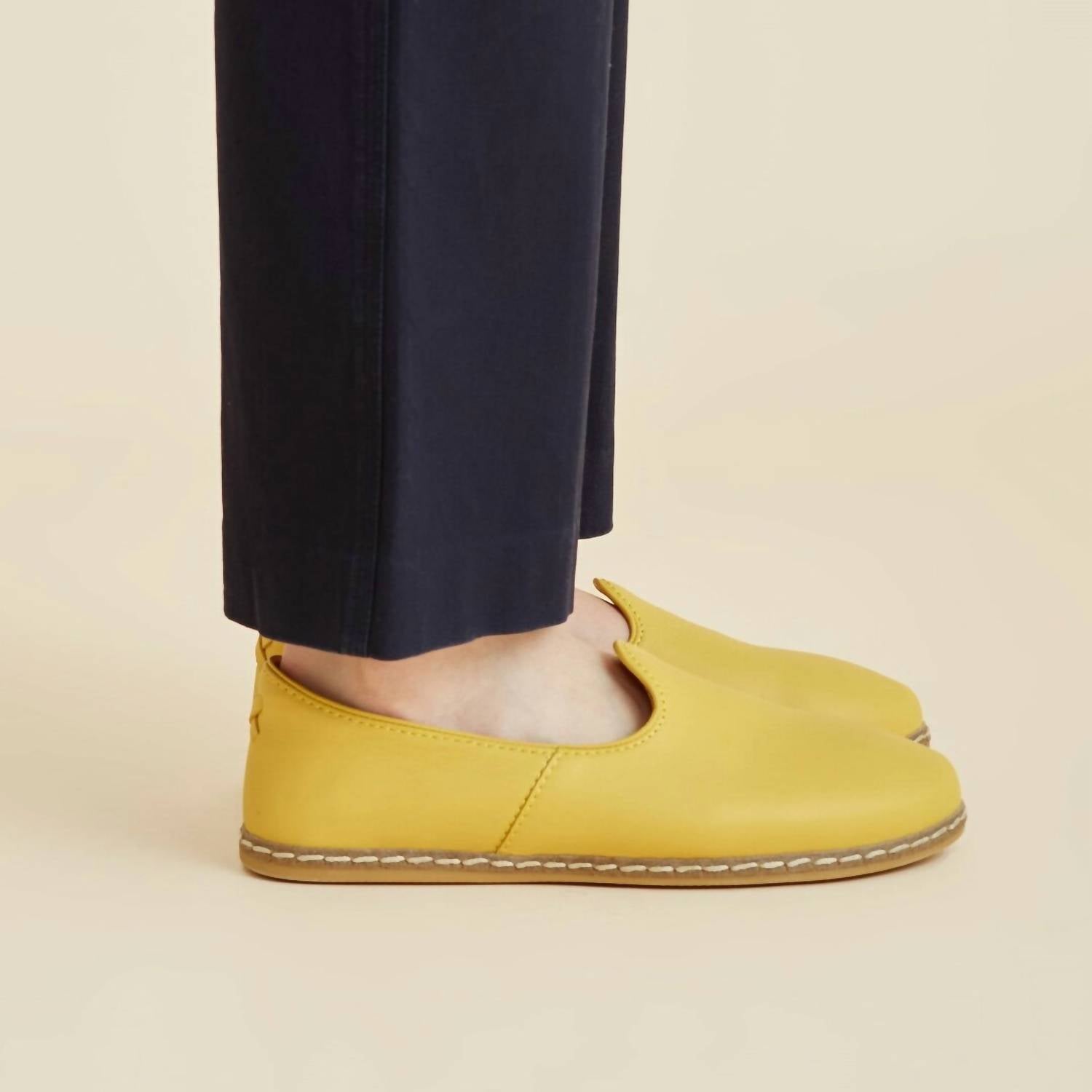 Charix - Women's Slip-on Flat Shoes