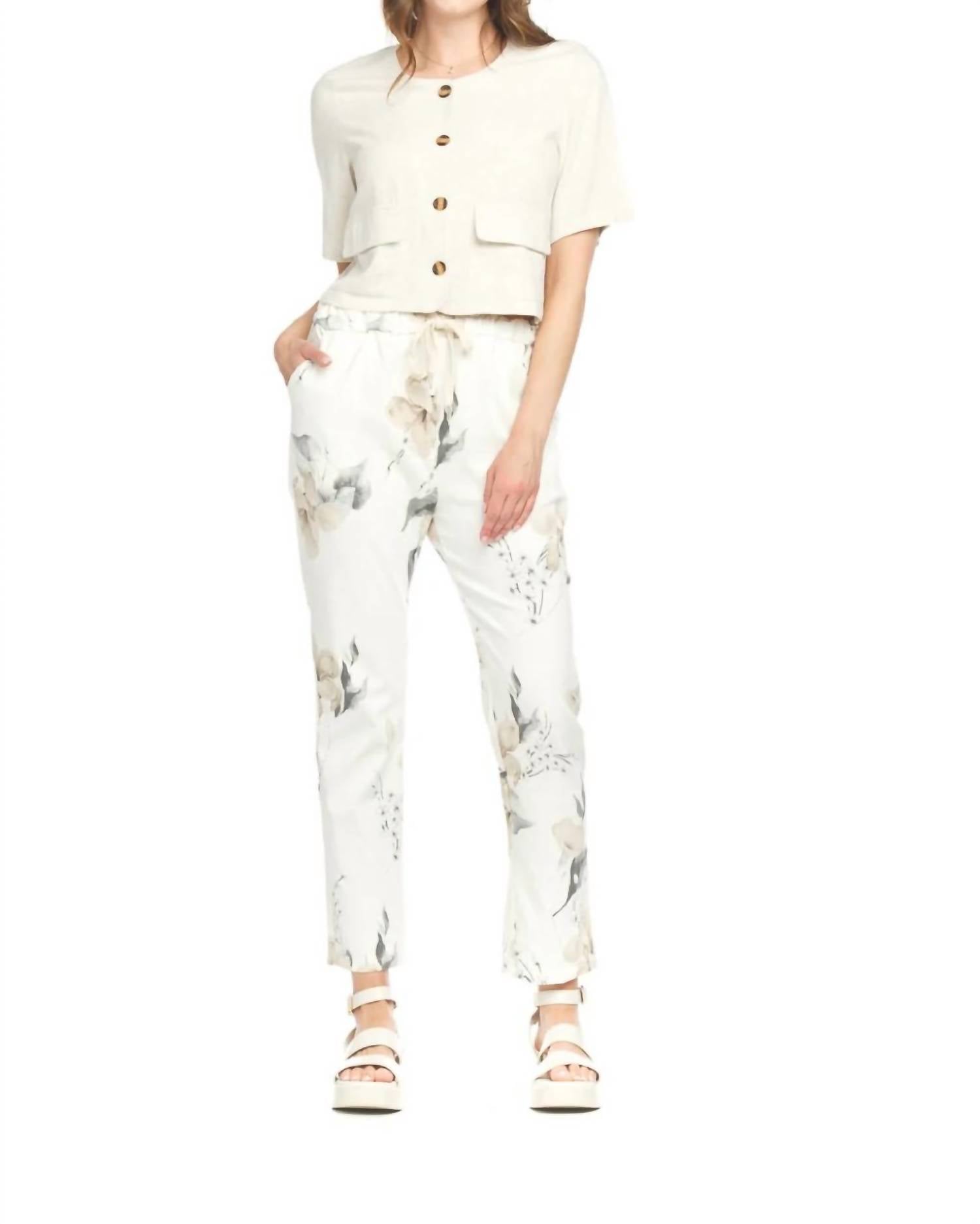 Papillon - Collared Short Sleeve Button Front Blouse
