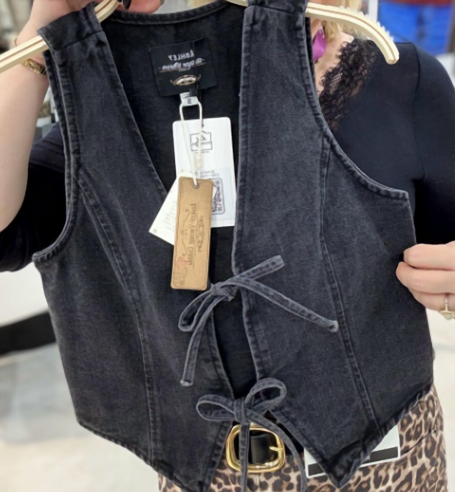 26 International - Faded Vest