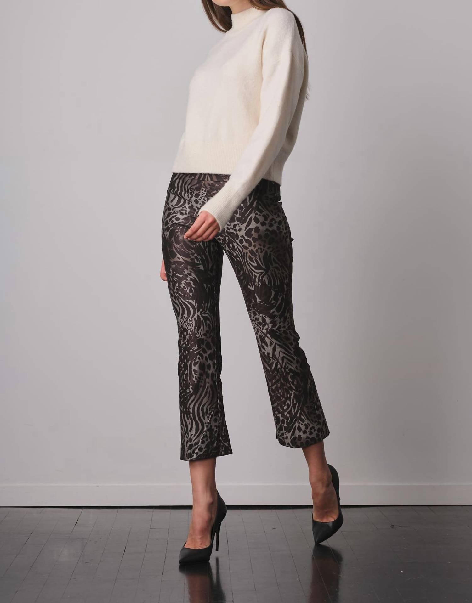 Avenue Montaigne Leo Flare Cut Pants in ramage - women's pants - detail view