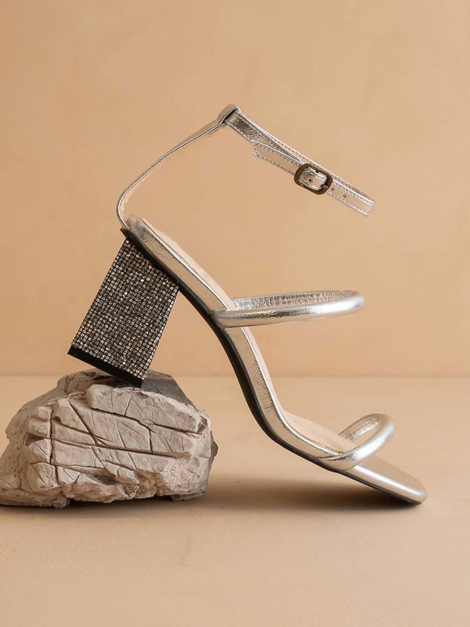 Oasis Society - Women's Giza Glittery Architectural Block Sandals
