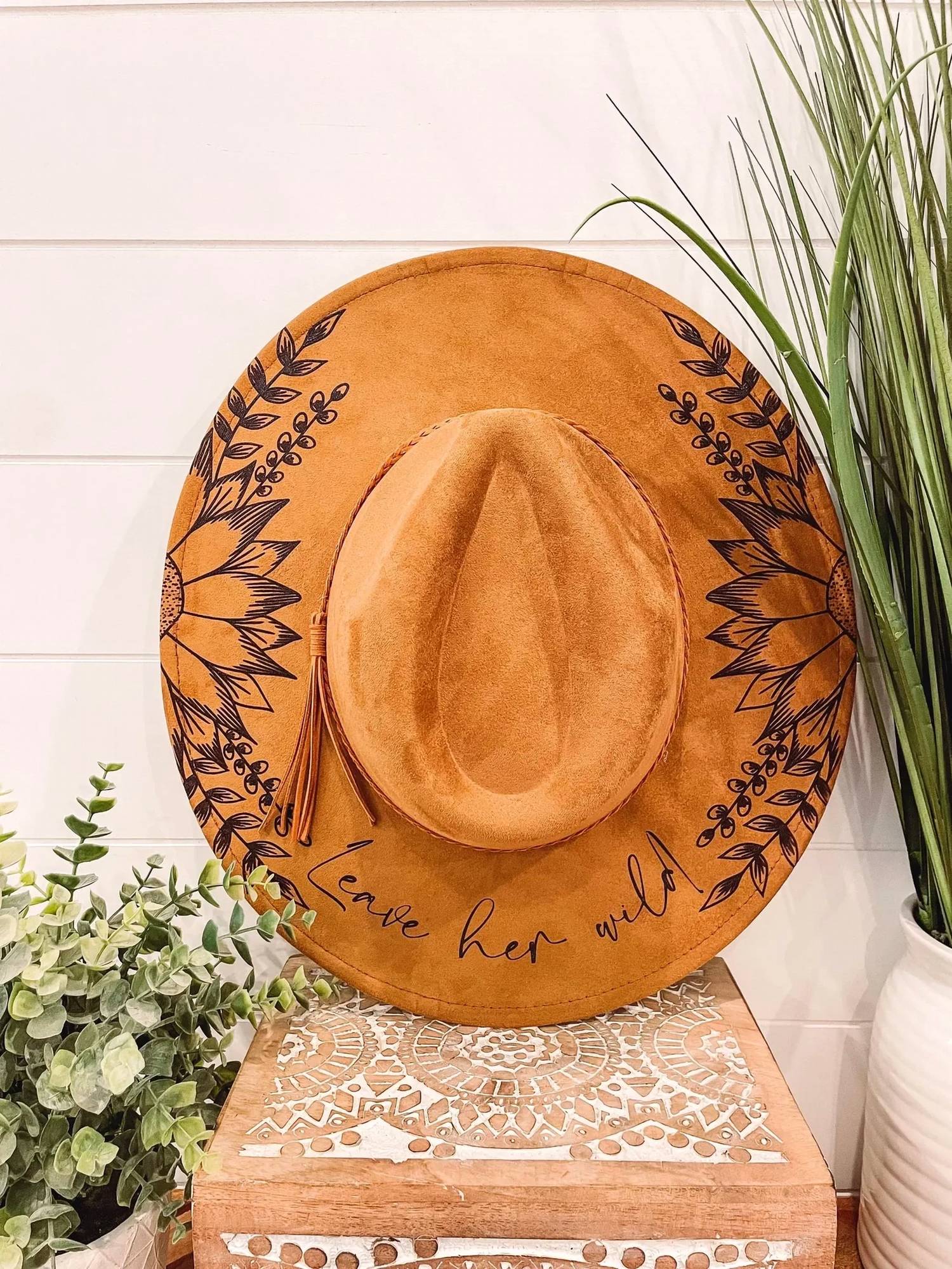 Willie & Dolly Designs - Women's Engraved Floral Hat