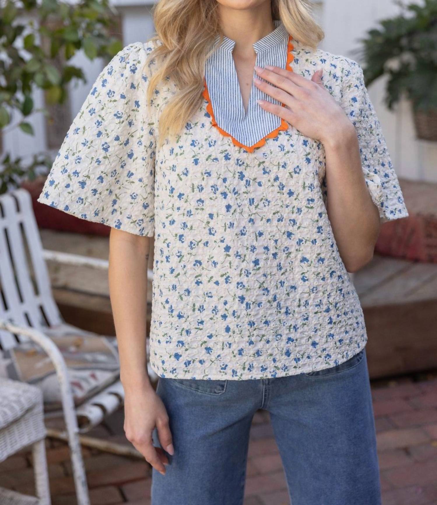 Voy - Peighton V-neck Top
