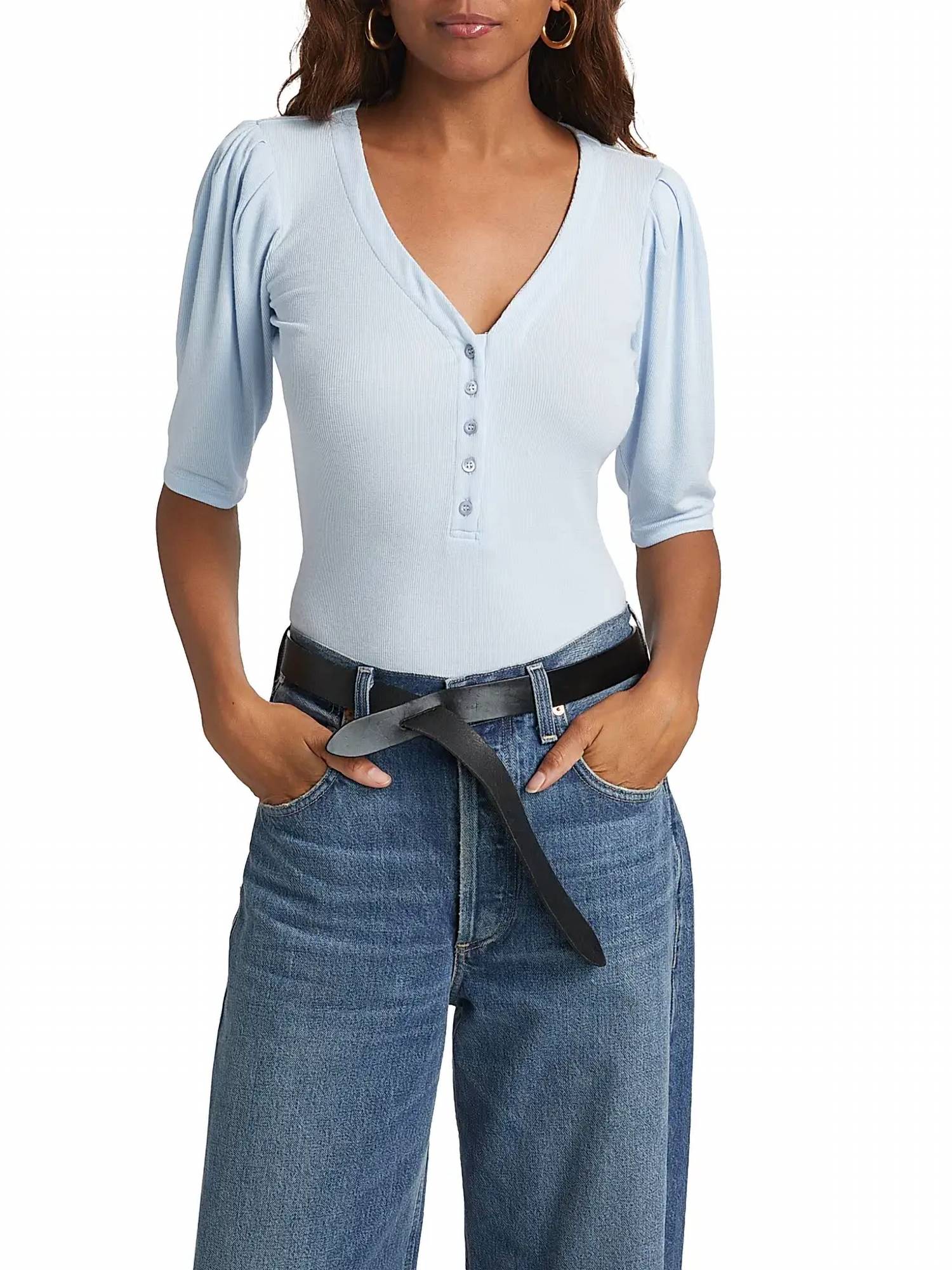 FRAME Rib Ruched Short Sleeve Henley Top in light chambray - women's blouse