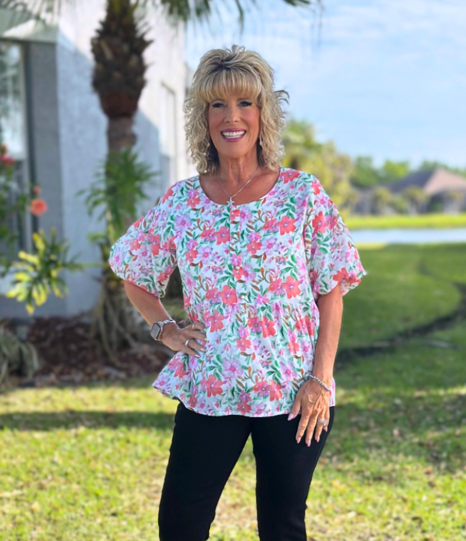 Southern Grace - Secret Garden Short Puff Sleeves Top