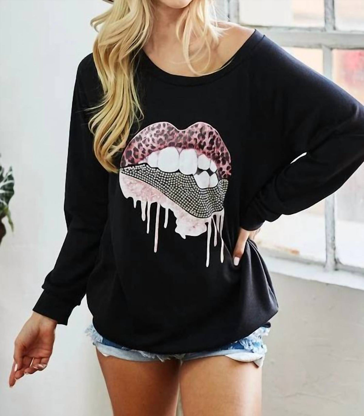 Bibi - Lip Patch French Terry Knit Pullover With Rhinestone