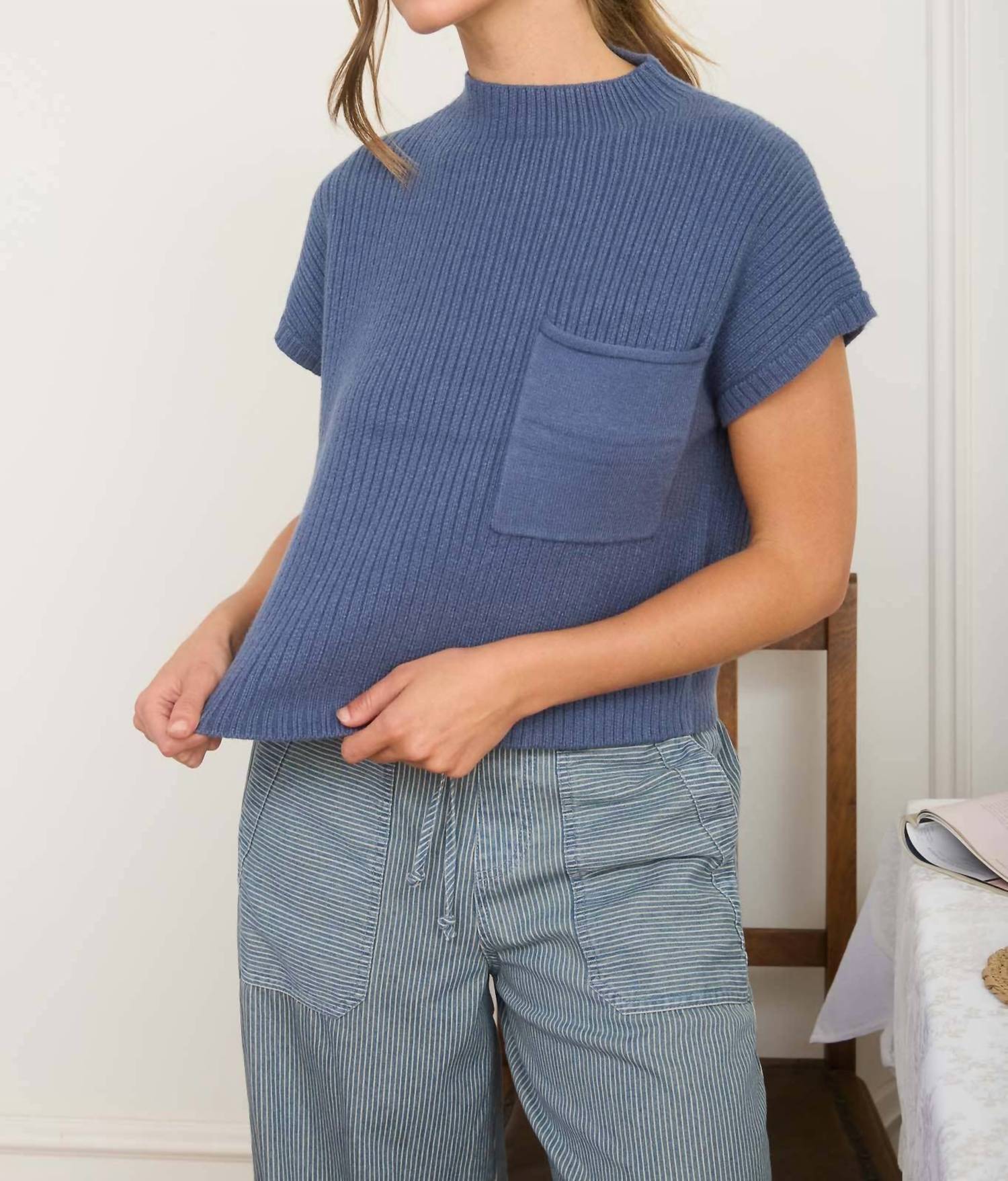 Blu Pepper - MOCK NECK POCKET DETAIL SHORT SLEEVE KNIT SWEATER