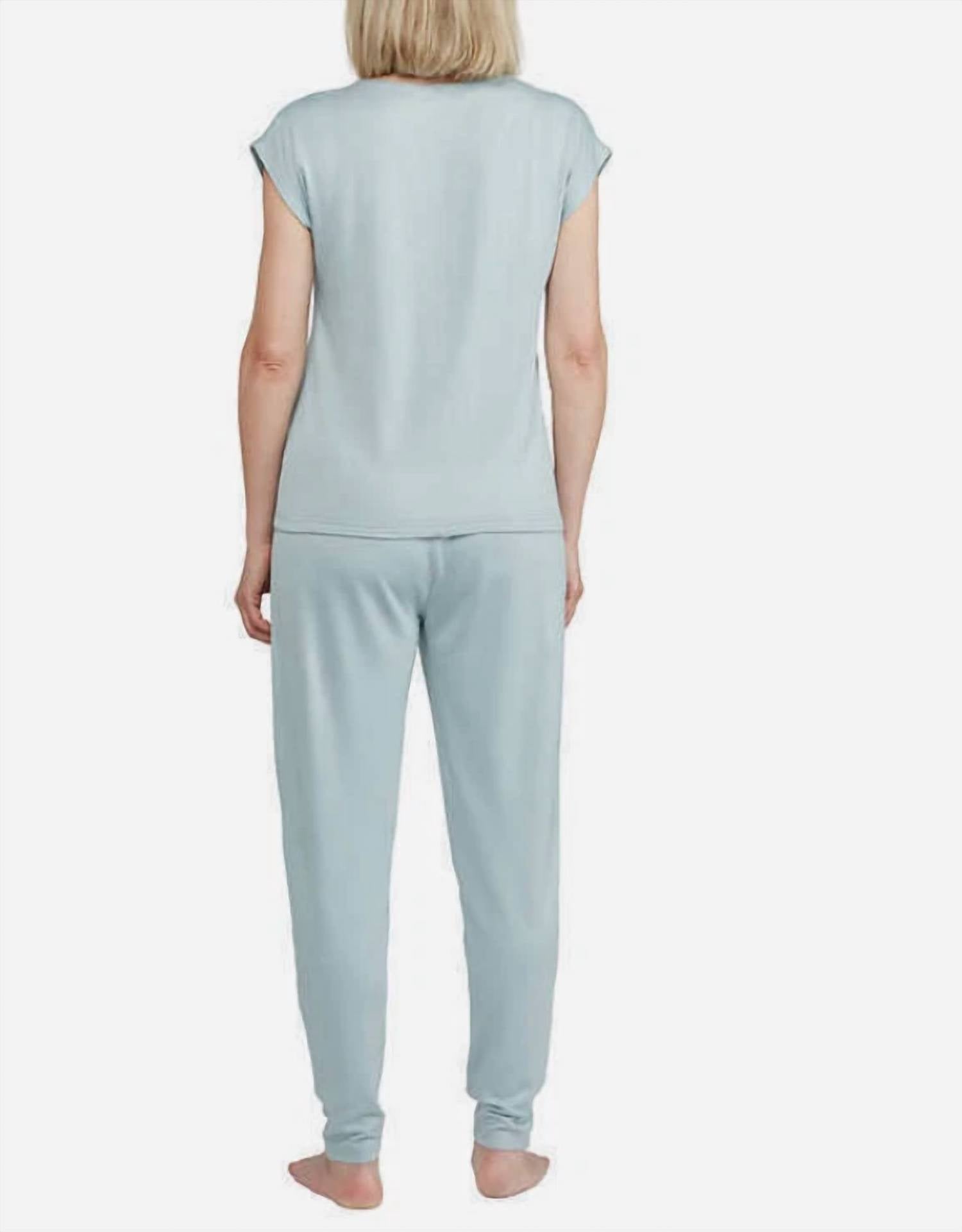 Badgley Mischka - Two-Piece Lounge Set