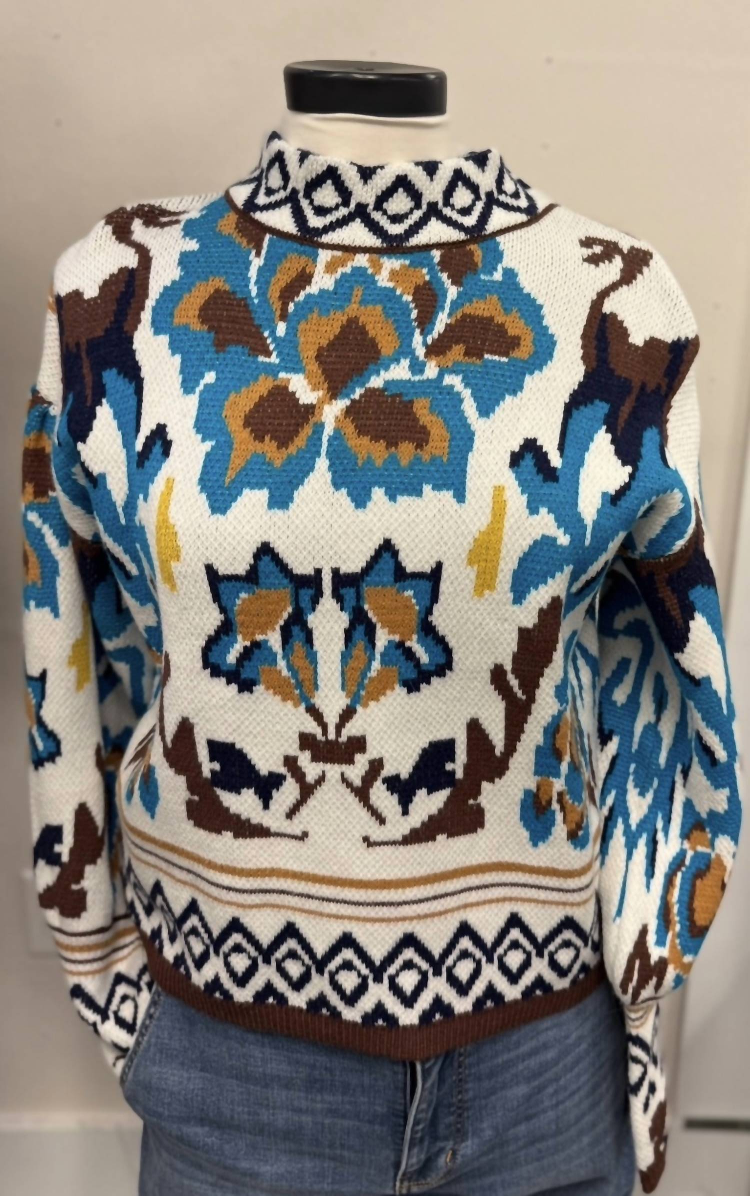 Voy - Vivid Print Smocked Sweater