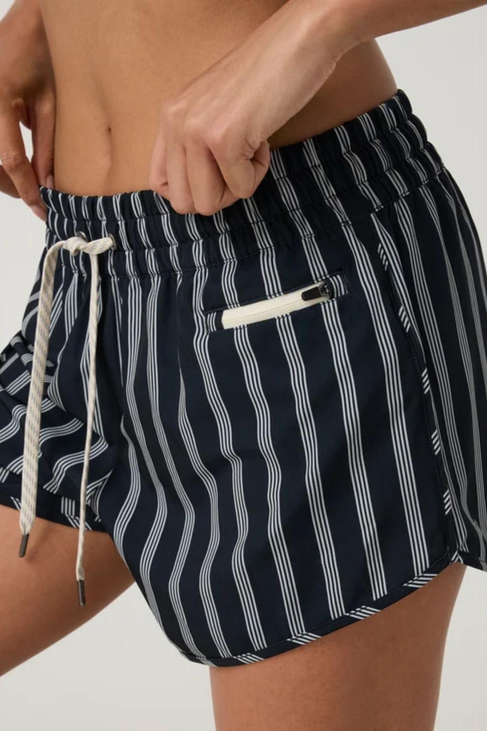 Vuori - Clementine 4" Short 2.0