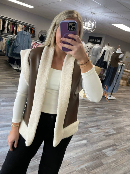 Le Lis - Leather & Sherpa Vest