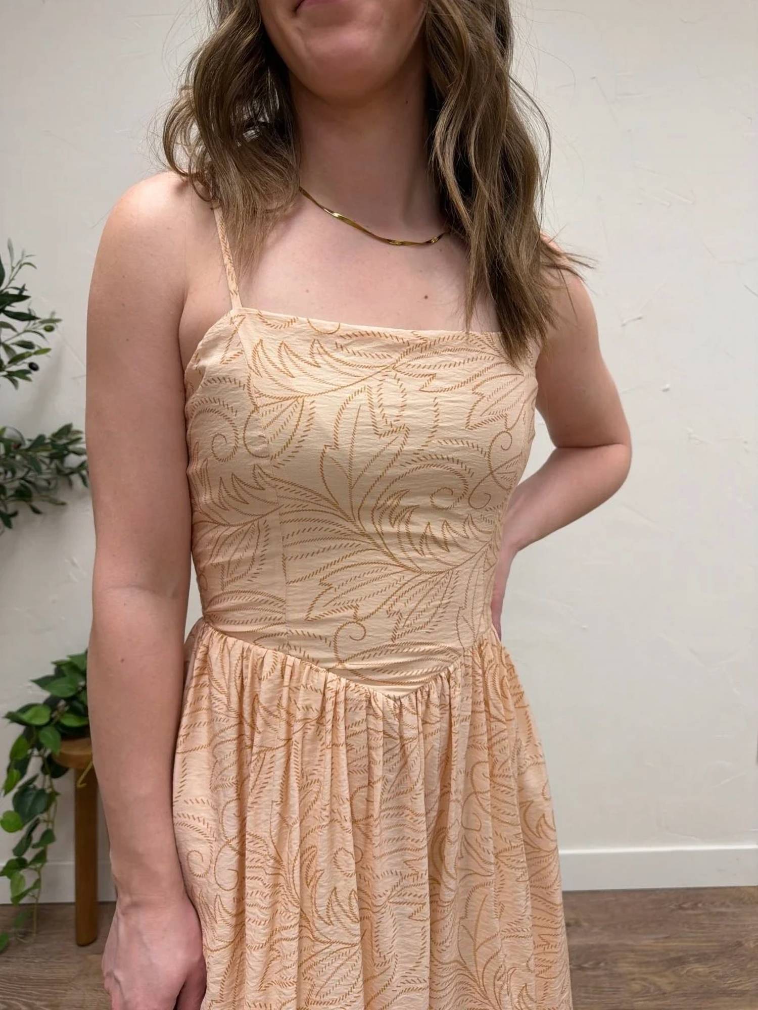 Sunday Edition - Sleeveless Smocking Midi Dress