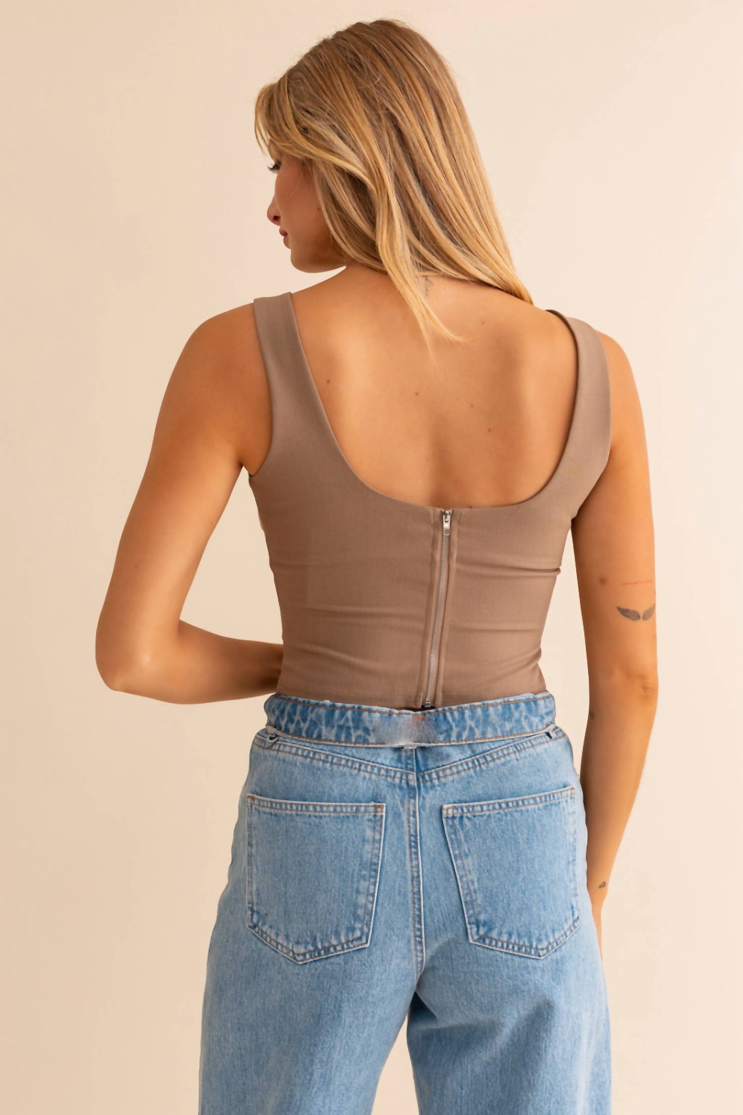 Le Lis - Mousse u neck top