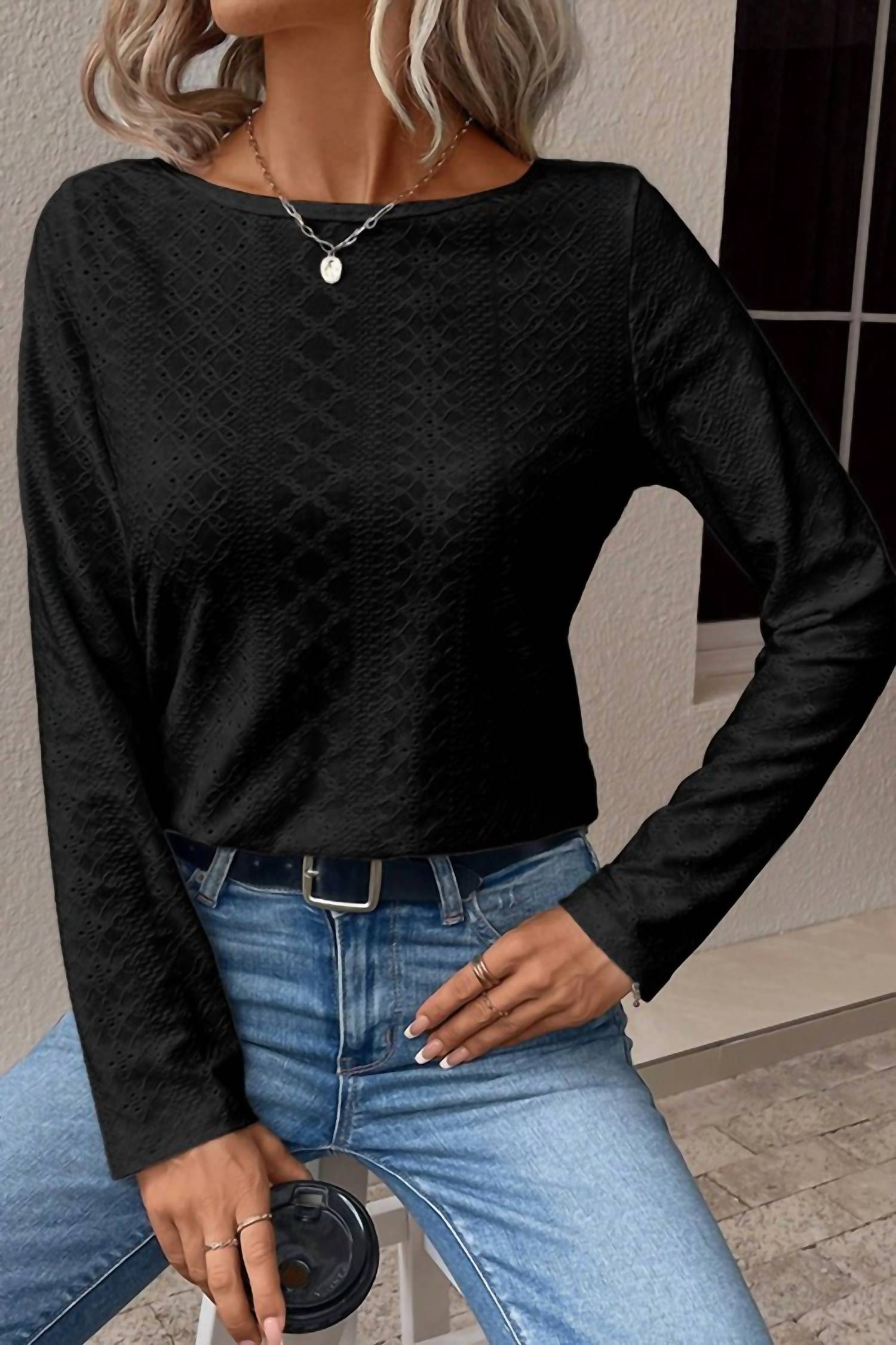 Epretty - FLORAL LACE EYELET L/S TOP