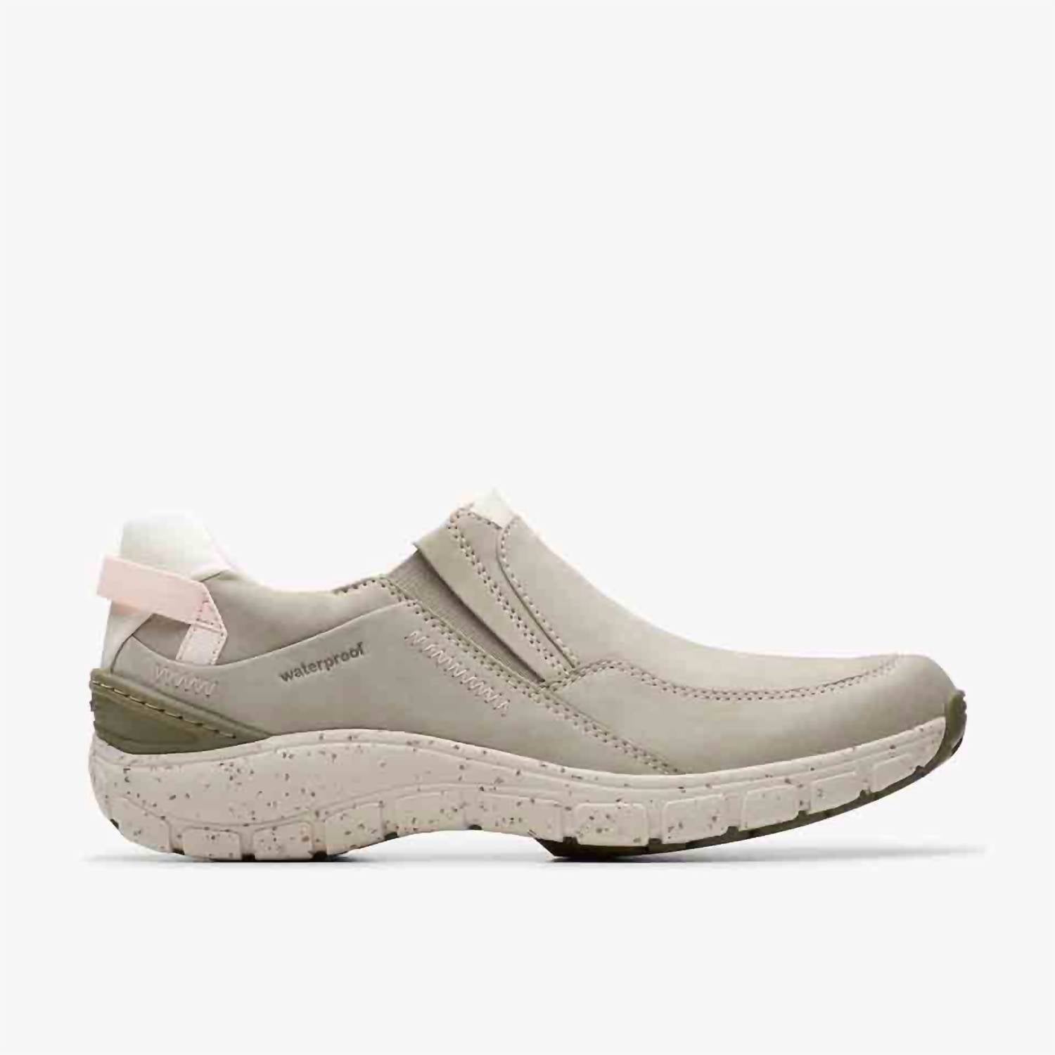 Clarks - Women's Wave Plateau AP Sneakers