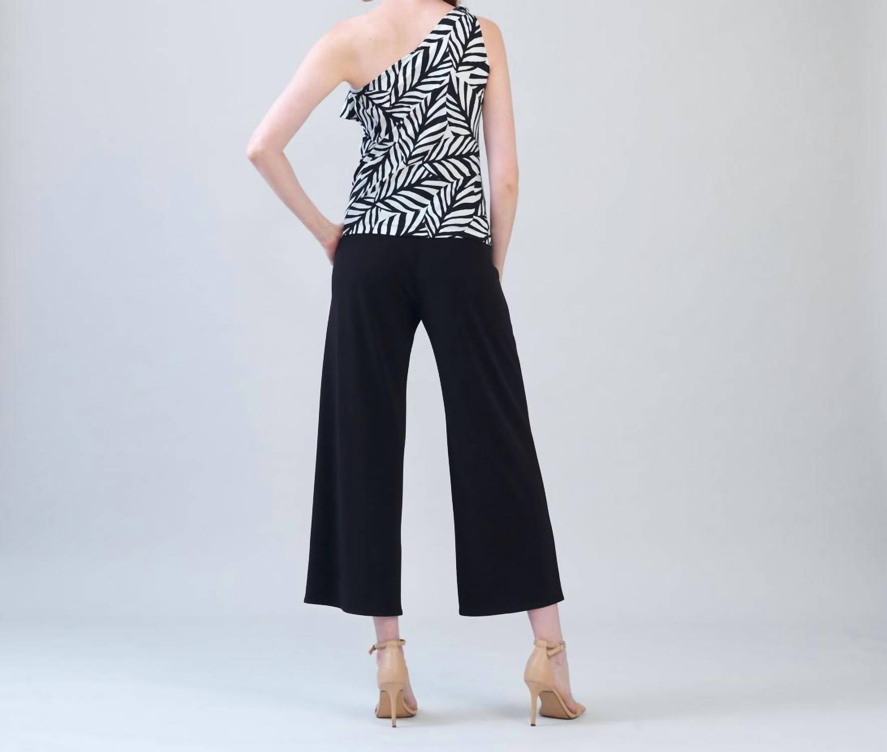 CLARA SUNWOO One Shoulder Top in black white - women's tank top - view 4
