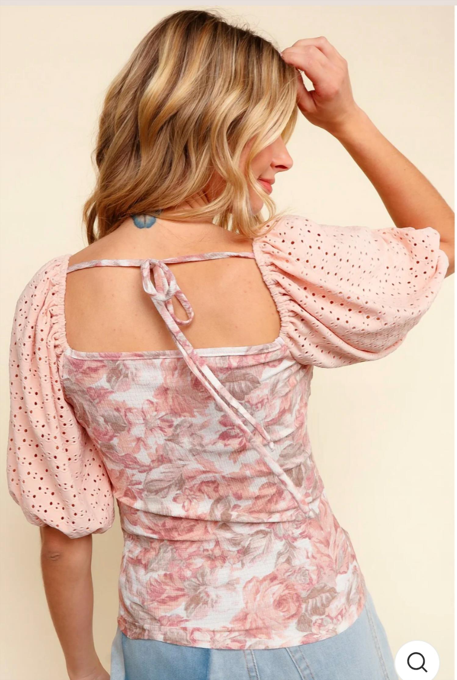 Kori - FLORAL FITTED EYELET TEE