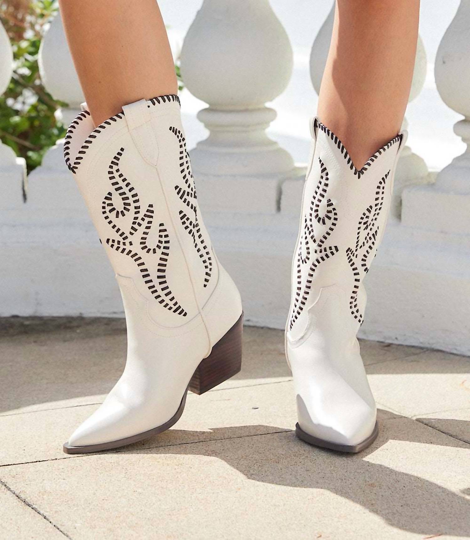 Billini - Women's Avalee Western Ankle Boots