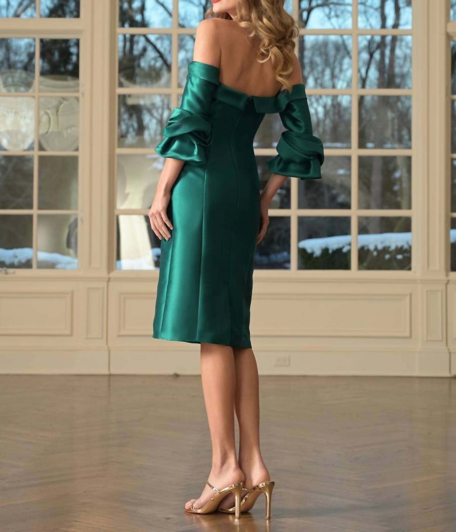 Marsoni By Colors - Fitted Off Shoulder Cocktail Dress