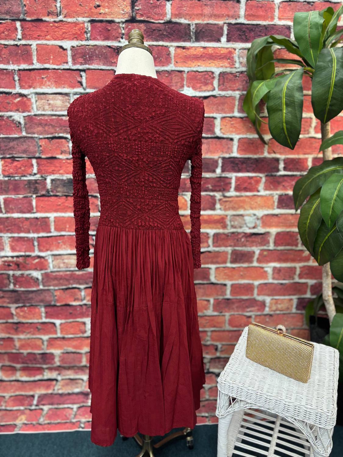 Vanite Couture - Women's Stay By Me Long Sleeve Midi Dress
