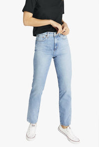 ETICA Finn Straight Jeans in light - women's jeans