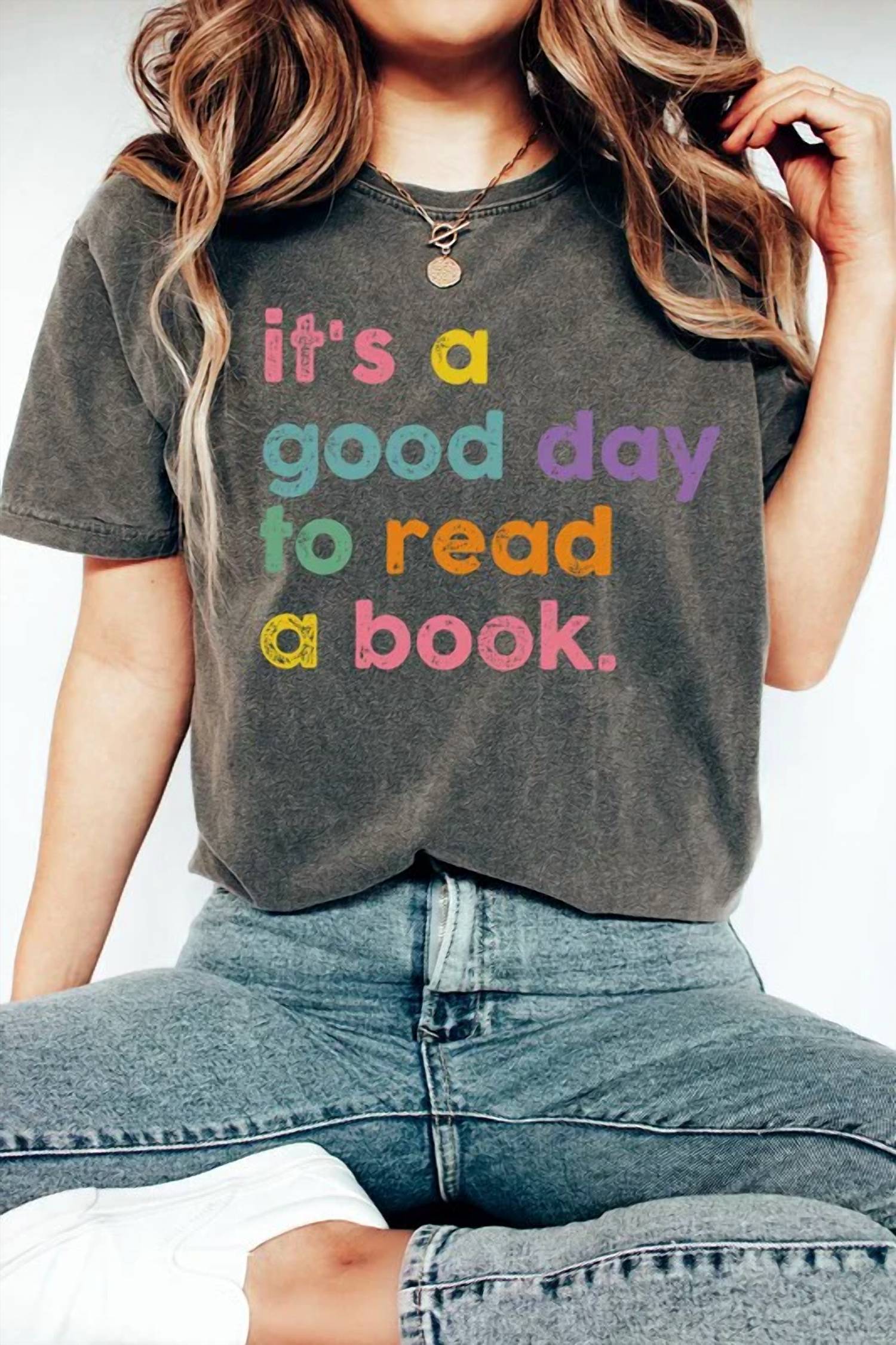 Kissed Apparel - It's A Good Day To Read A Book Tee