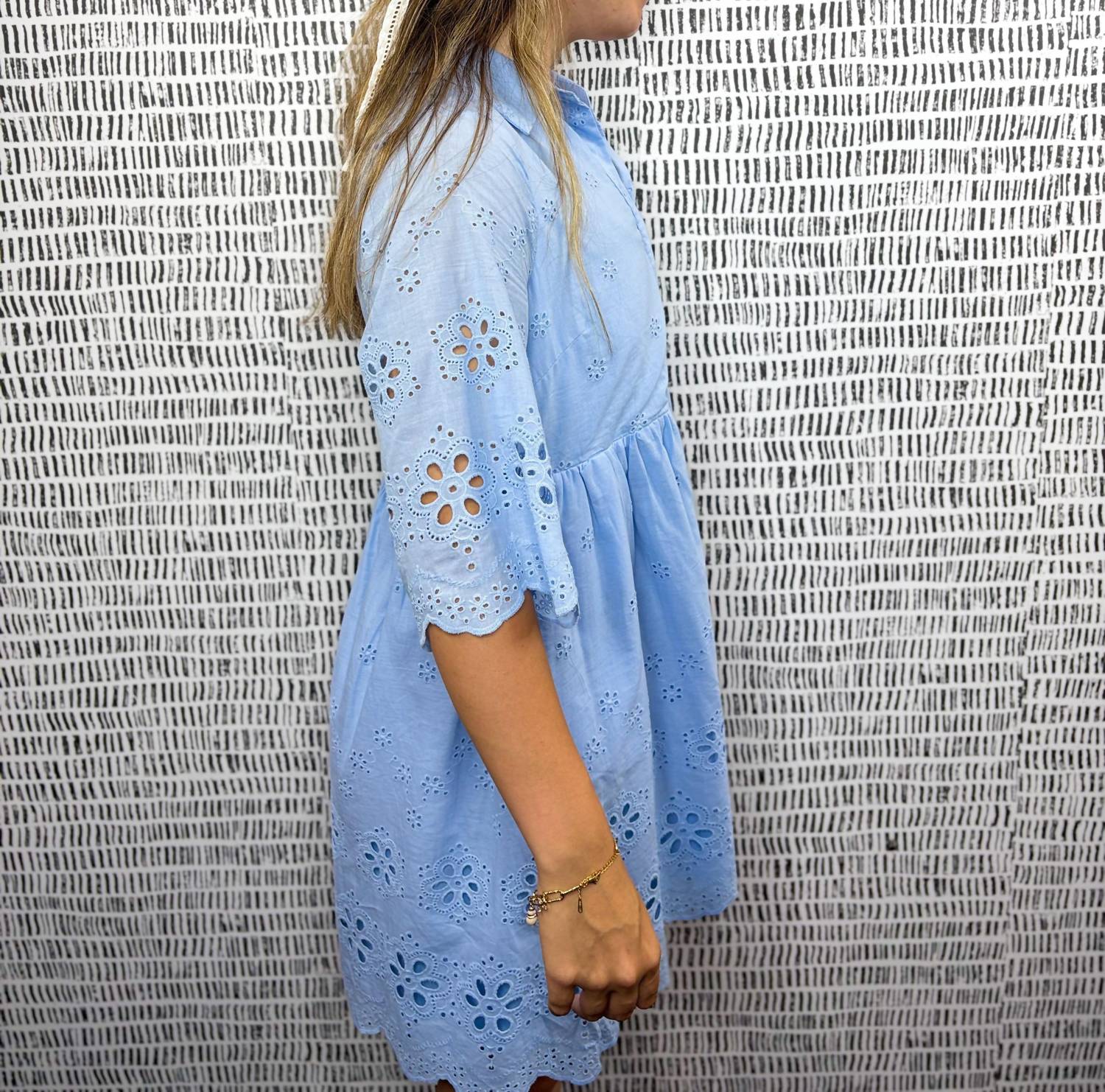 Anniewear - Dina Embroidered Scallop Edge Mini Dress