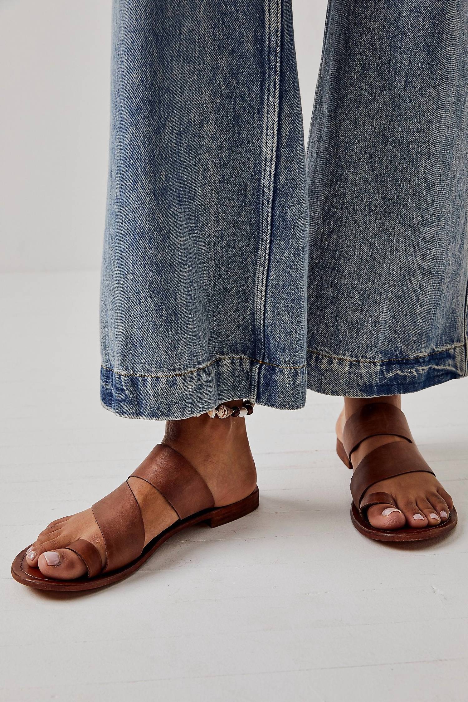 Free People - Women's Abilene Toe Loop Sandals