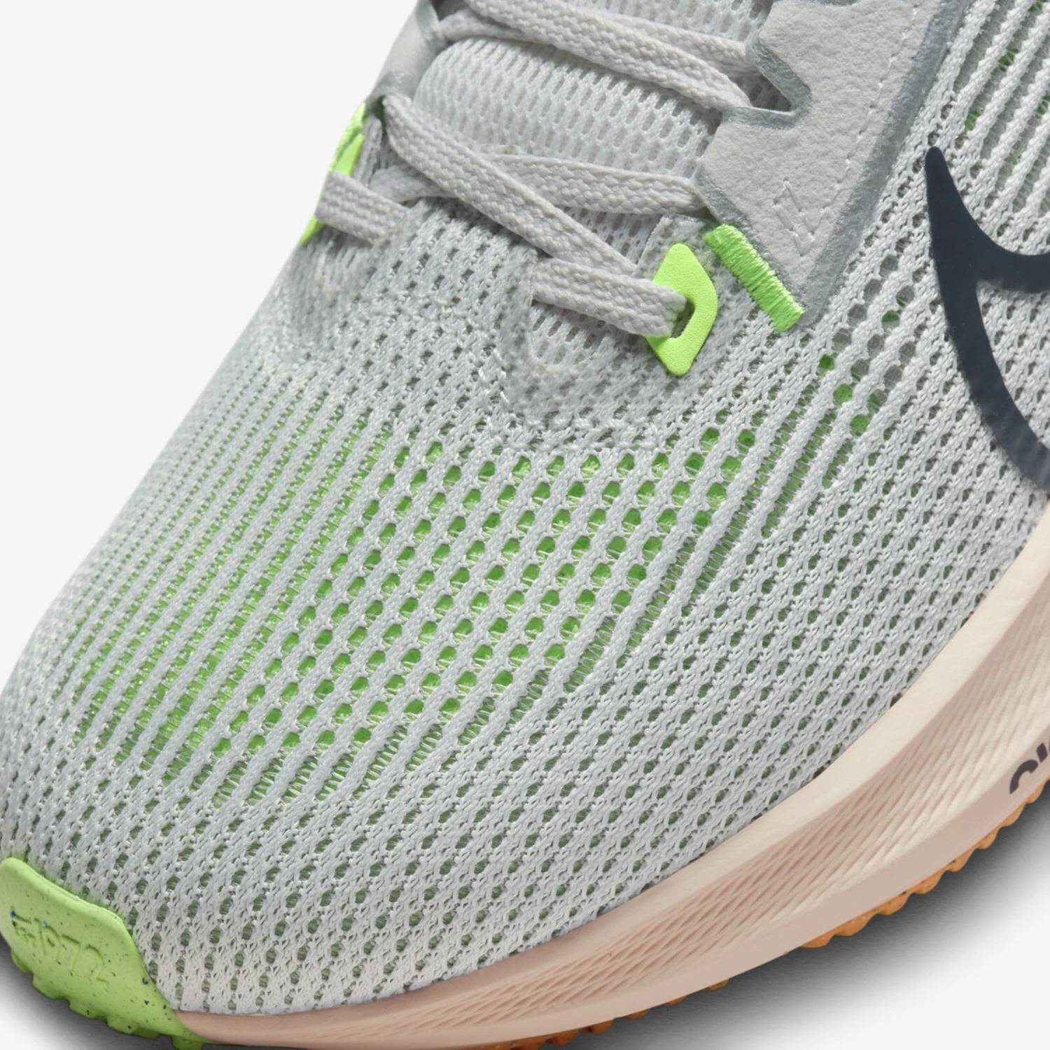 Nike - Women's Zoom Pegasus 40 Running Shoes