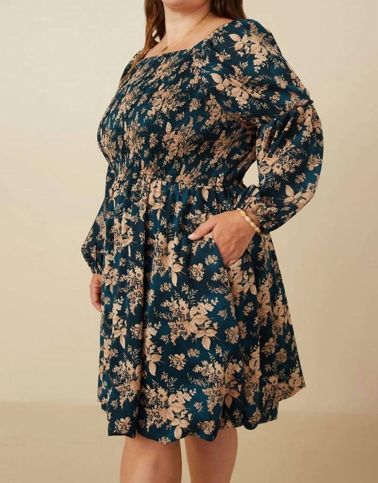 Hayden La - Wide Neck Floral Print Long Sleeved Midi Dress