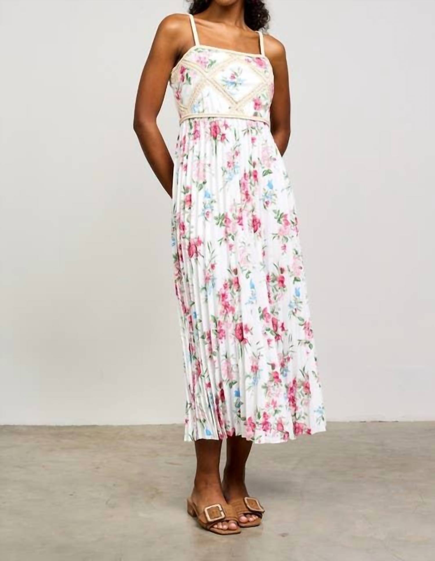 Skies Are Blue - Printed Crochet Patch Pleated Sleeveless Midi Dress
