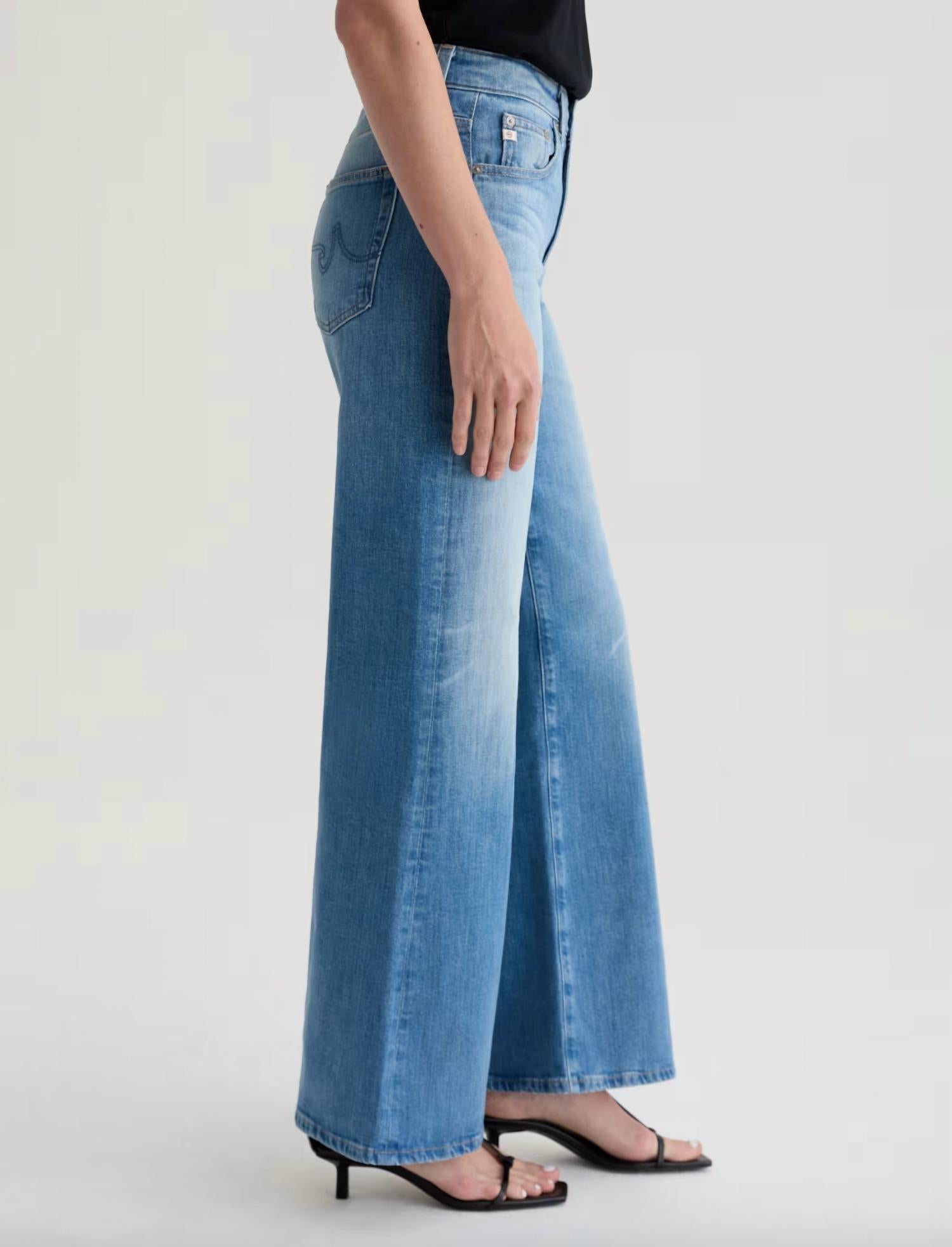 AG Jeans Saige Bisou Jeans in blue - women's jeans - detail view