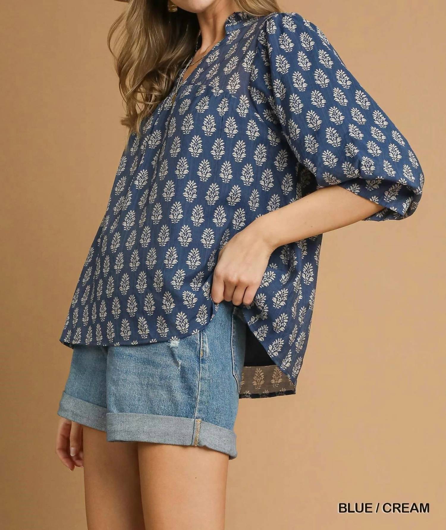 Umgee - Floral Print V-split Blouse - Plus