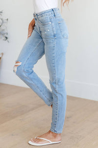 Judy Blue - Mid Rise Tummy Control Distressed Skinny Jeans