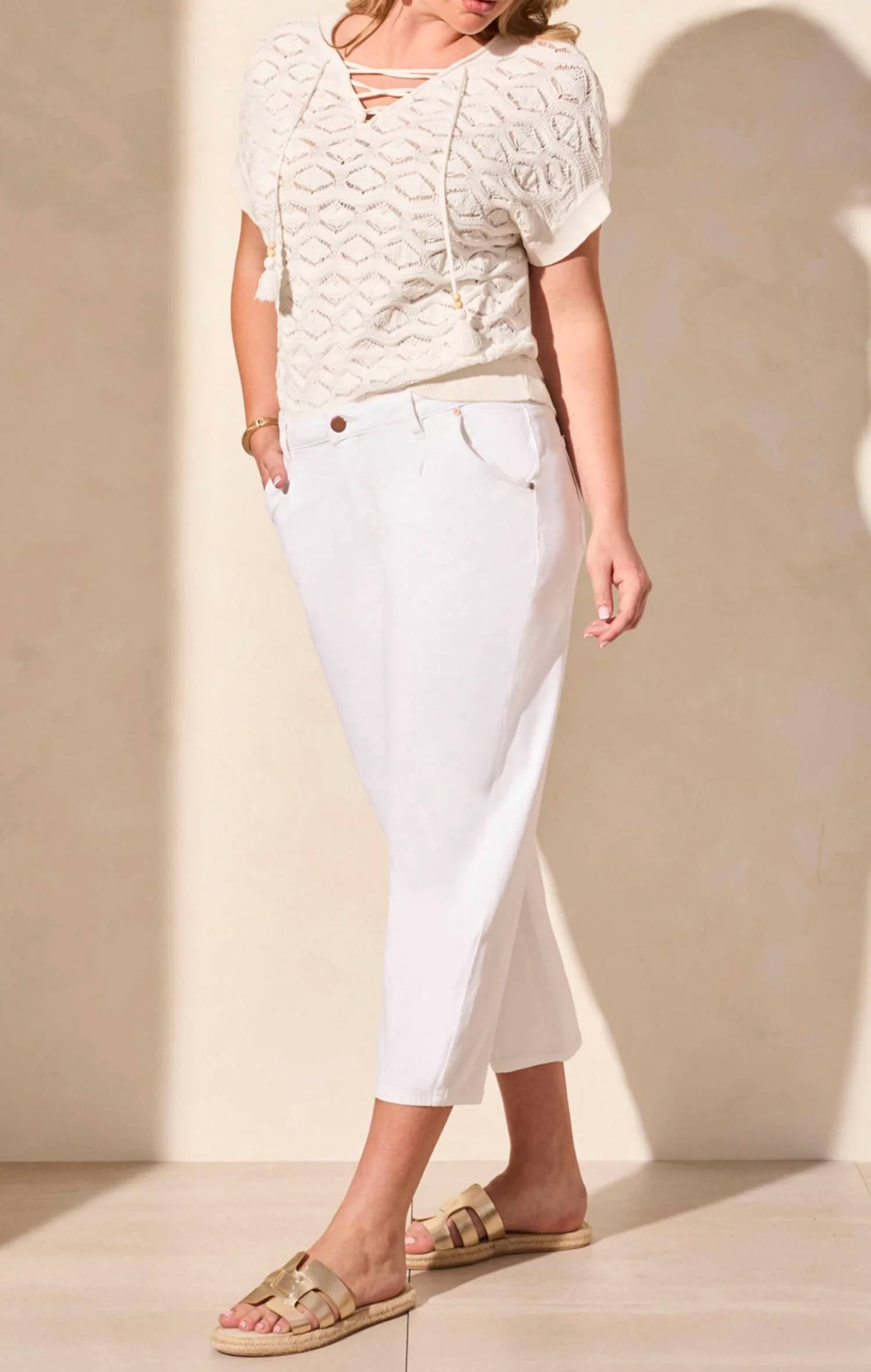 TRIBAL Audrey Girlfriend Barrel Crop Jeans in cocomilk 1 - women's jeans - detail view